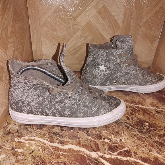 Converse women's high top All Star fashion shoes gray size 7.   342 - Picture 2 of 12